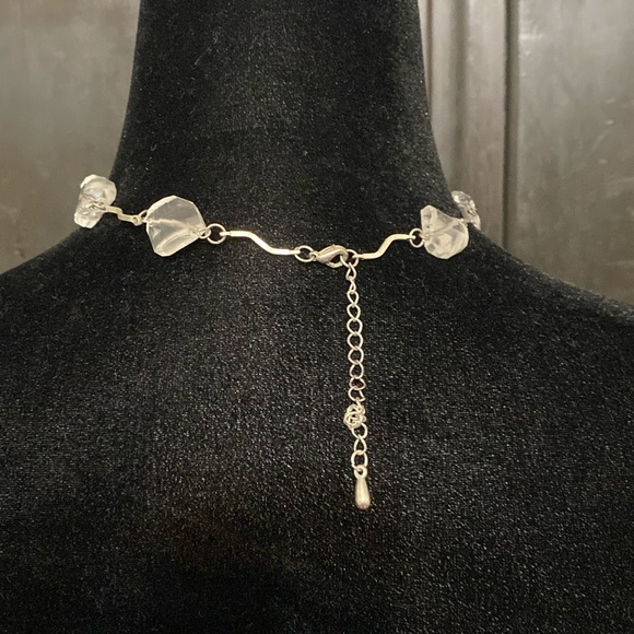 Translucent acrylic beads & silver bands necklace with matching earrings - Picture 3 of 9